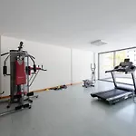 Nomad Escape Spacious With Pool & Gym Funchal (Madeira)