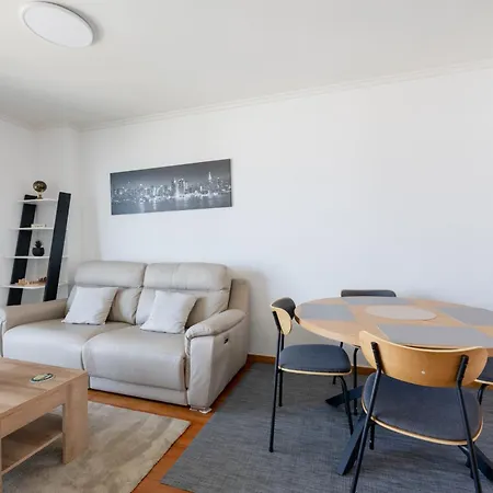 Nomad Escape Spacious With Pool & Gym * 푼샬