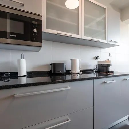 Nomad Escape Spacious With Pool & Gym