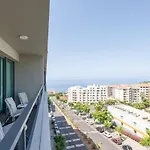 Apartment Nomad Escape Spacious With Pool & Gym *