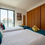 Nomad Escape Spacious With Pool & Gym Apartment Funchal (Madeira)