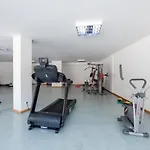 Nomad Escape Spacious With Pool & Gym * Funchal (Madeira)
