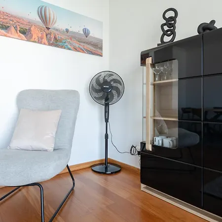 Nomad Escape Spacious With Pool & Gym Appartement Funchal (Madeira)