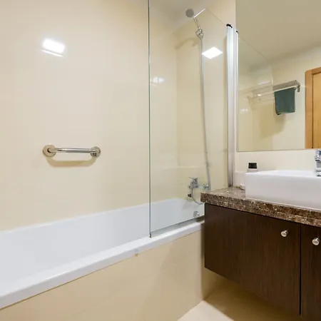 Nomad Escape Spacious With Pool & Gym *