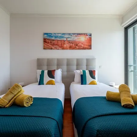 Apartment Nomad Escape Spacious With Pool & Gym Funchal (Madeira)