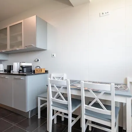 Nomad Escape Spacious With Pool & Gym