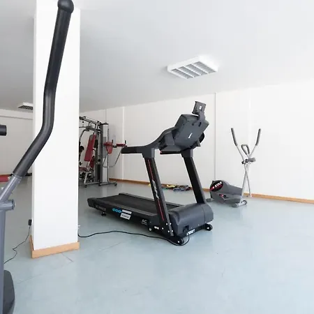 Nomad Escape Spacious With Pool & Gym Lägenhet Funchal (Madeira)