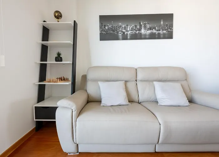 Nomad Escape Spacious With Pool & Gym Appartement