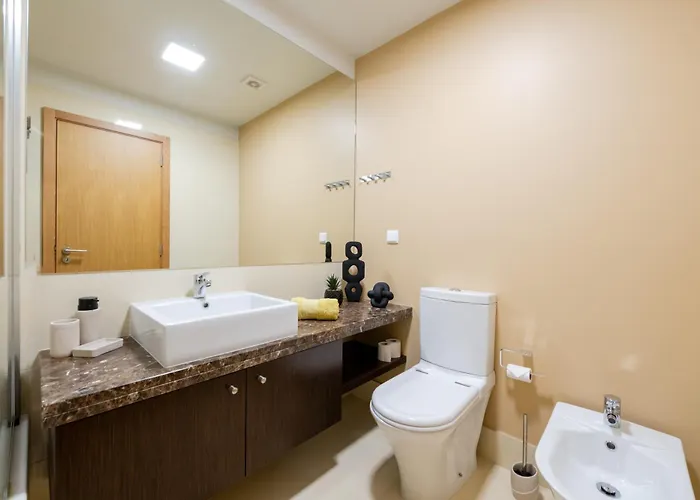 Appartement Nomad Escape Spacious With Pool & Gym