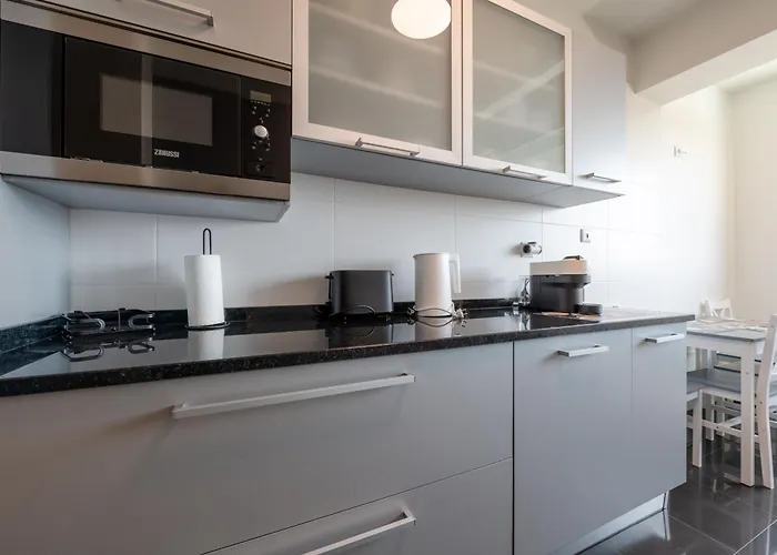 Nomad Escape Spacious With Pool & Gym