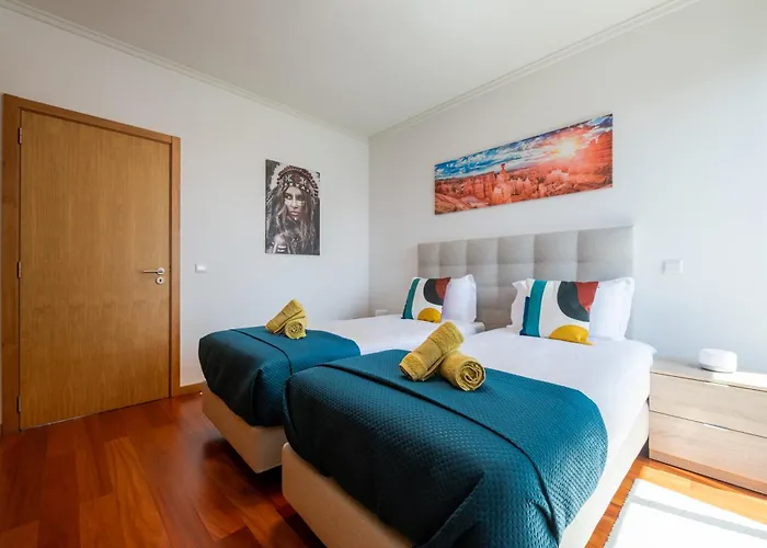Nomad Escape Spacious With Pool & Gym Funchal (Madeira)
