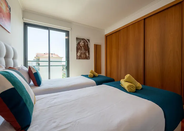 Nomad Escape Spacious With Pool & Gym