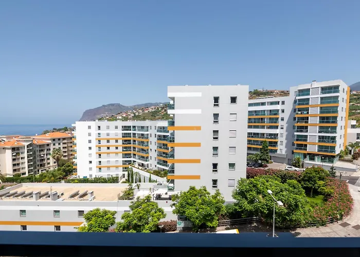 Nomad Escape Spacious With Pool & Gym Appartement