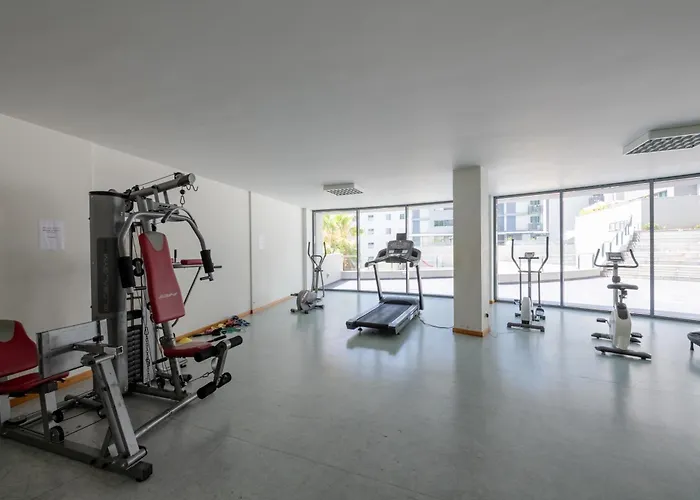 Nomad Escape Spacious With Pool & Gym *