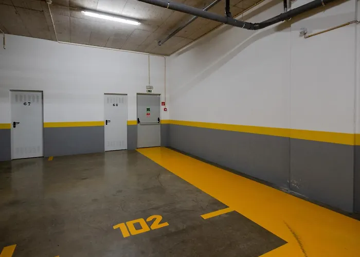 Nomad Escape Spacious With Pool & Gym *