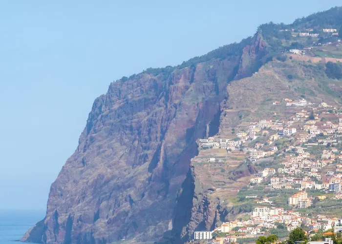 Nomad Escape Spacious With Pool & Gym Funchal (Madeira)